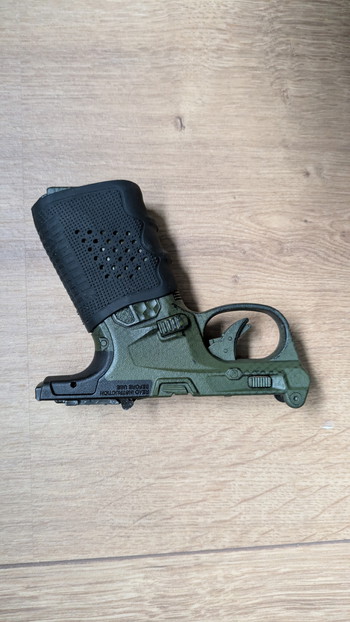 Afbeelding 3 van Aap01 stock, holster en lower te koop