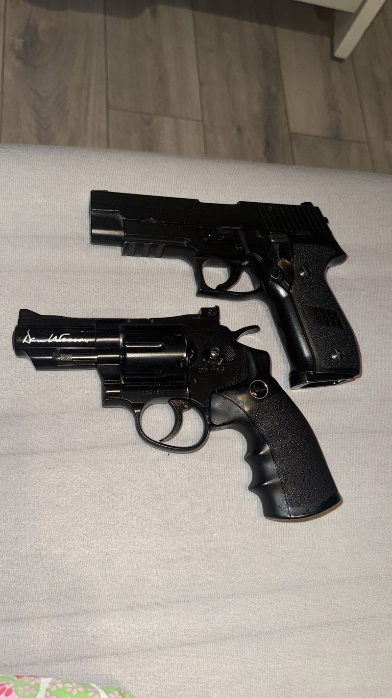 Image 1 pour Te koop kjw p226 en dan wesson revolver