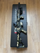 Afbeelding van WEEKEND AANBIEDING ICS CXP-UK1 M4 Airsoft Replica met Upgrades en accessoires