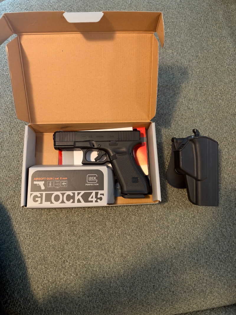 Image 1 for Glock 45 mit Zubehör ( wie neu )
