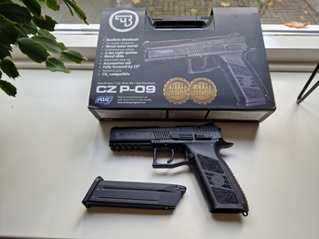 Afbeelding 2 van KJW (ASG licensed) CZ P-09 Duty GBB/CO2