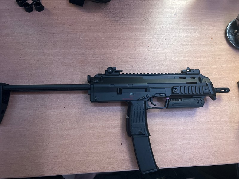 Image 1 pour Full metal mp7