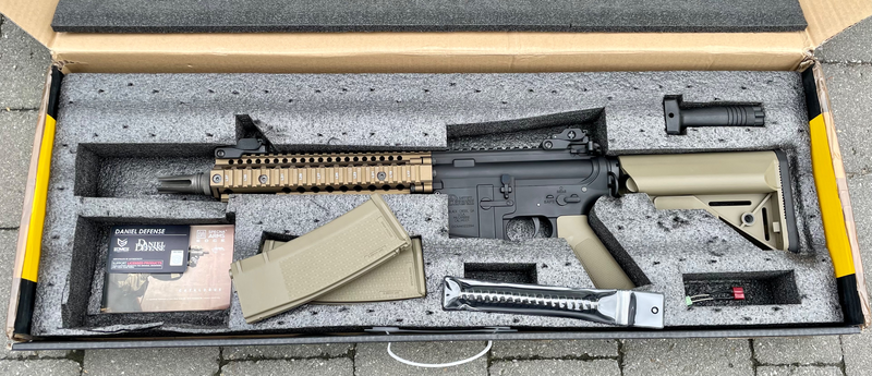 Bild 1 für New Specna Arms MK18 Daniel Defense Chaos Bronze