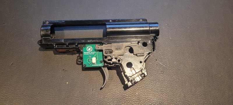 Imagen 1 de Ares amoeba gearbox met Black leaf speed triggerunit