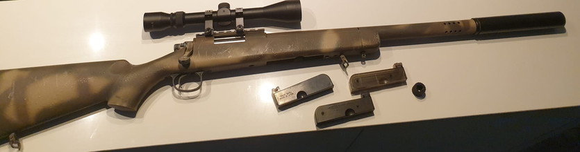 Bild für Tokyo Marui VSR-10 met 3 mags en silencer