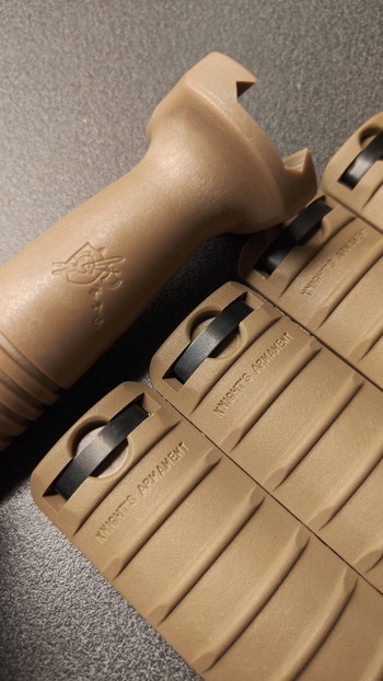 Image 2 for Knight's Armaments (RS) -  Rib Rail Panel (Full set) + Frontgrip FDE