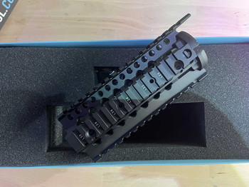 Image 4 for Airsoft Nuprol Bocca floating rail 7'' voor M4, ongebruikt