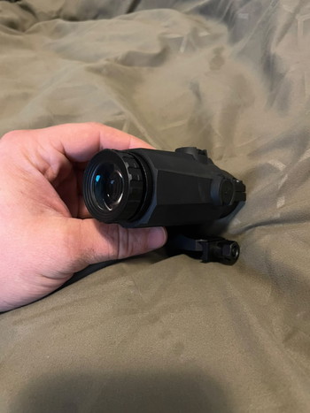 Afbeelding 2 van Vector optics Maverick III 3x22 flip up magnifier