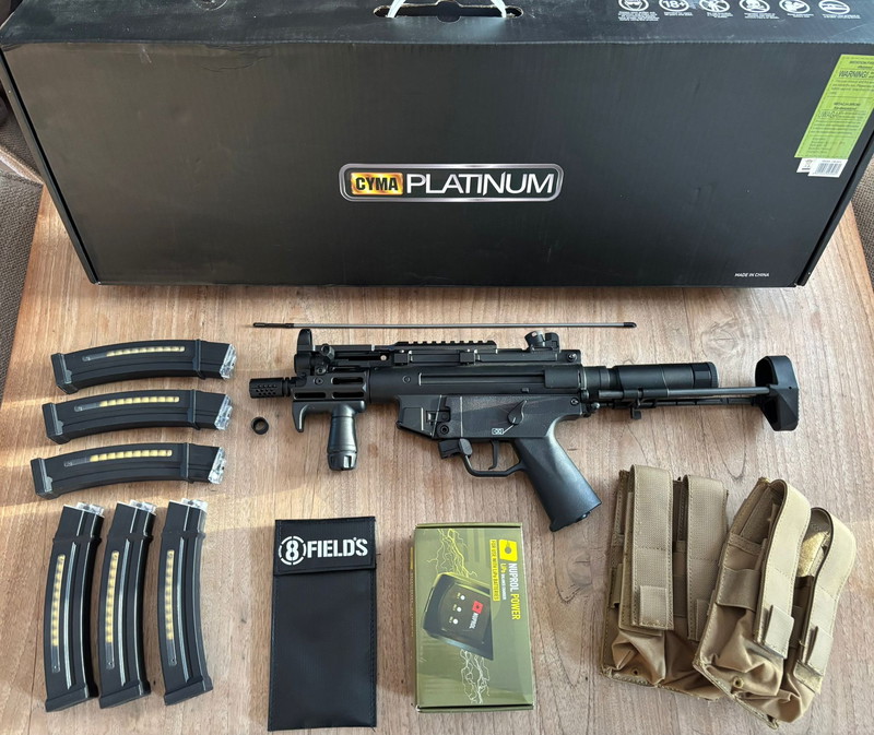 Image 1 pour DEFECT | Cyma CM.041L Upgraded Version