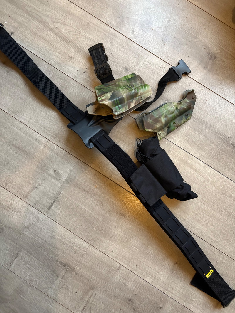 Bild 1 für Nieuwe emerson gear tactical speed belt PLUS twee kydex holsters