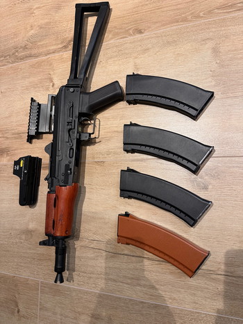 Bild 2 für ICS AK-74U met red/ green dot sight.