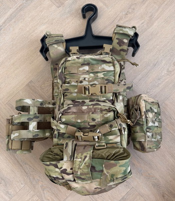 Image 2 pour Zeer complete Warrior assault plate carrier multicam zo goed als nieuw.
