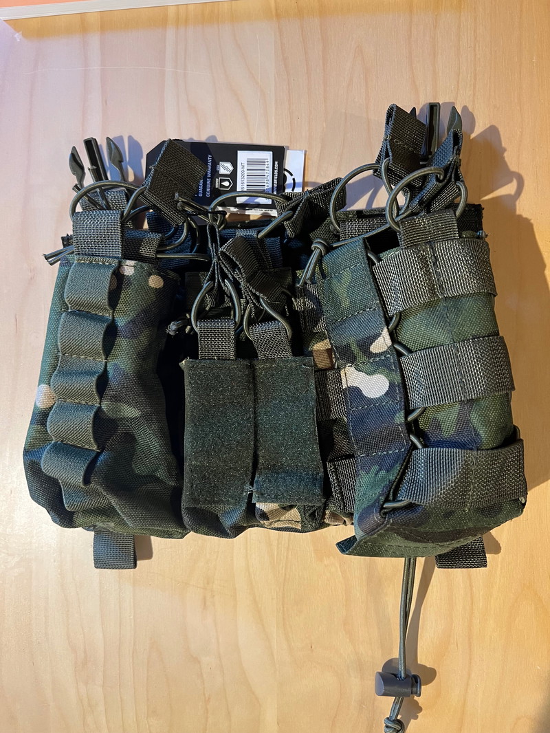Image 1 for 8fiels buckle up panel