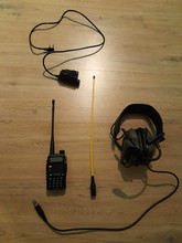 Image for Verkoop Earmor headset + PTT + Baofeng uv5r radio