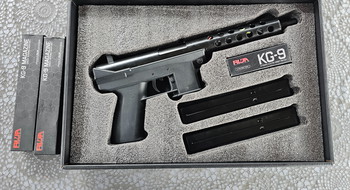 Image 5 for Red Wolf Airsoft KG-9 AEG