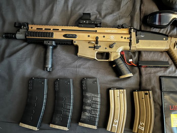 Afbeelding 2 van CYBERGUN FN SCAR en toebehoren