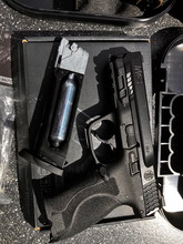 Afbeelding van Smith en Wesson M&P9 M2.0 met 2 co2 magazijnen
