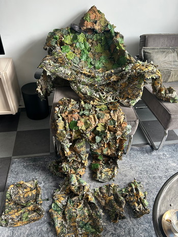 Image 2 for Twee goedkope ghillie touw blaadjes