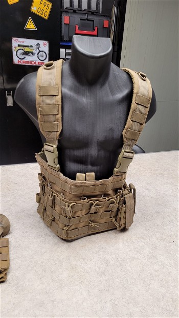 Image 2 for Tan chest rig / belt / pouches ect