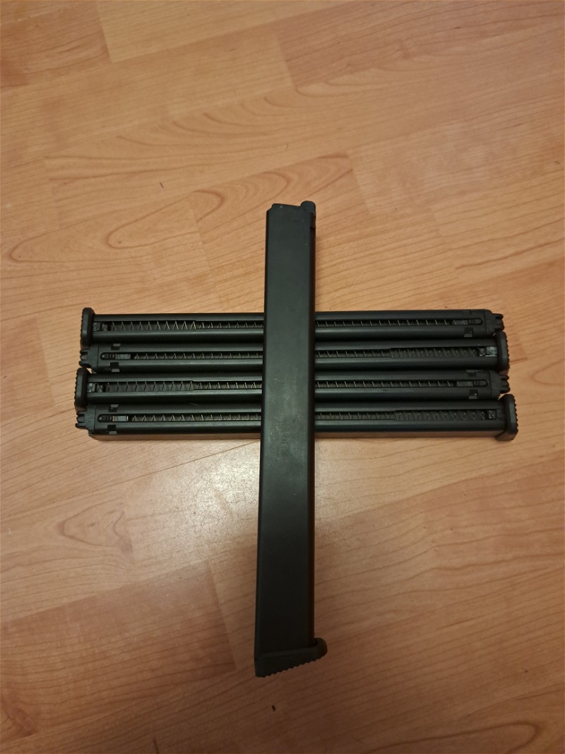 Image 1 pour Modify PP2K extended mags (NOG 3 OVER)