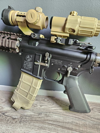 Image 8 pour GHK M4A1 RIS II FSP + 4 mags + scopes + NPAS