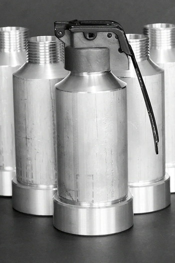 Bild 3 für The Last Grenade Shell You Will Ever Buy - InfinityNade Pressure