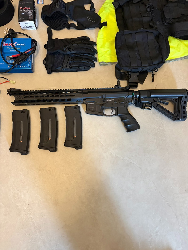 Bild 1 für Volledige Airsoft uitrusting