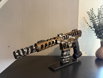 Image 3 for Monk OG Full Bild