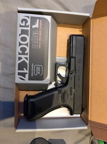 Image 2 for Glock 17 gen5 blk