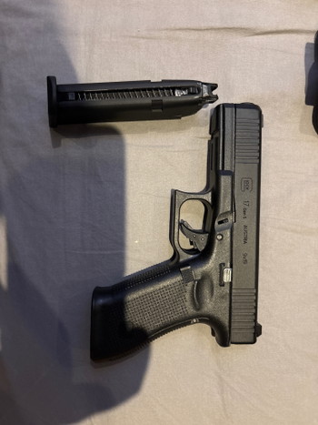 Image 3 for Glock 17 gen5 blk