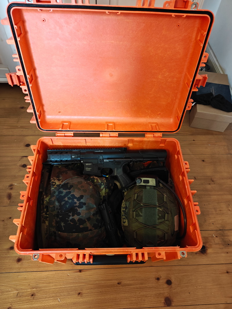 Image 1 pour Explorer Cases