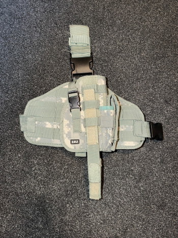 Afbeelding 5 van ICS replica met kleding
