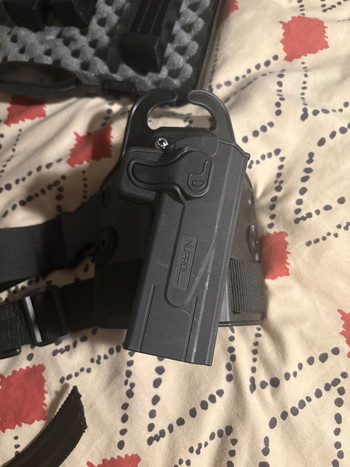 Afbeelding 5 van Hi-capa + alle toebehoren zie bio