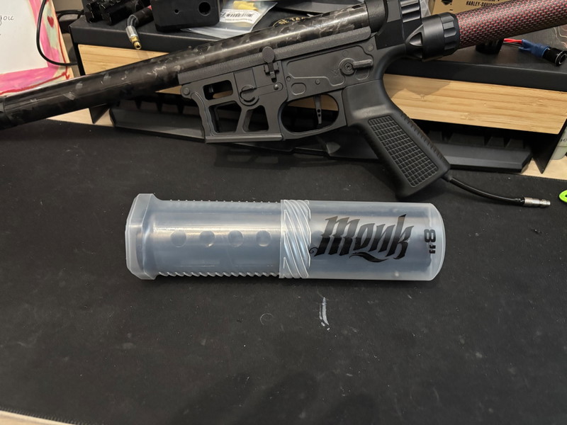 Image 1 for Monk custom 8 inch handguard