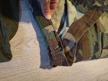 Imagen 2 de Invader Gear M81 Woodland broek en combatshirt in maat L
