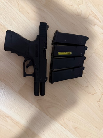 Image 2 for Glock 19 umarex 4lekvrije mags incl extras