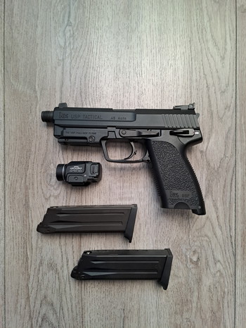 Afbeelding 3 van KWA HK USP.45 Tactical + TRL-7 lamp