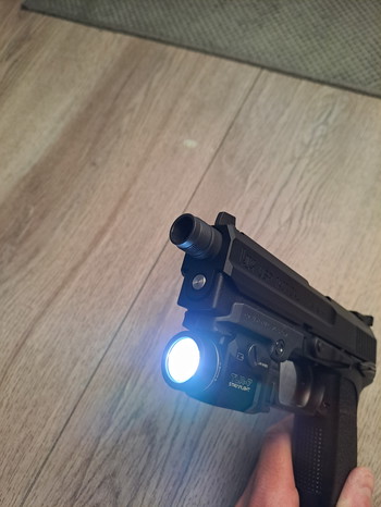 Afbeelding 5 van KWA HK USP.45 Tactical + TRL-7 lamp