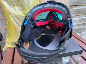 Bild 3 für Dye I5 masker, rood, ongebruikt.