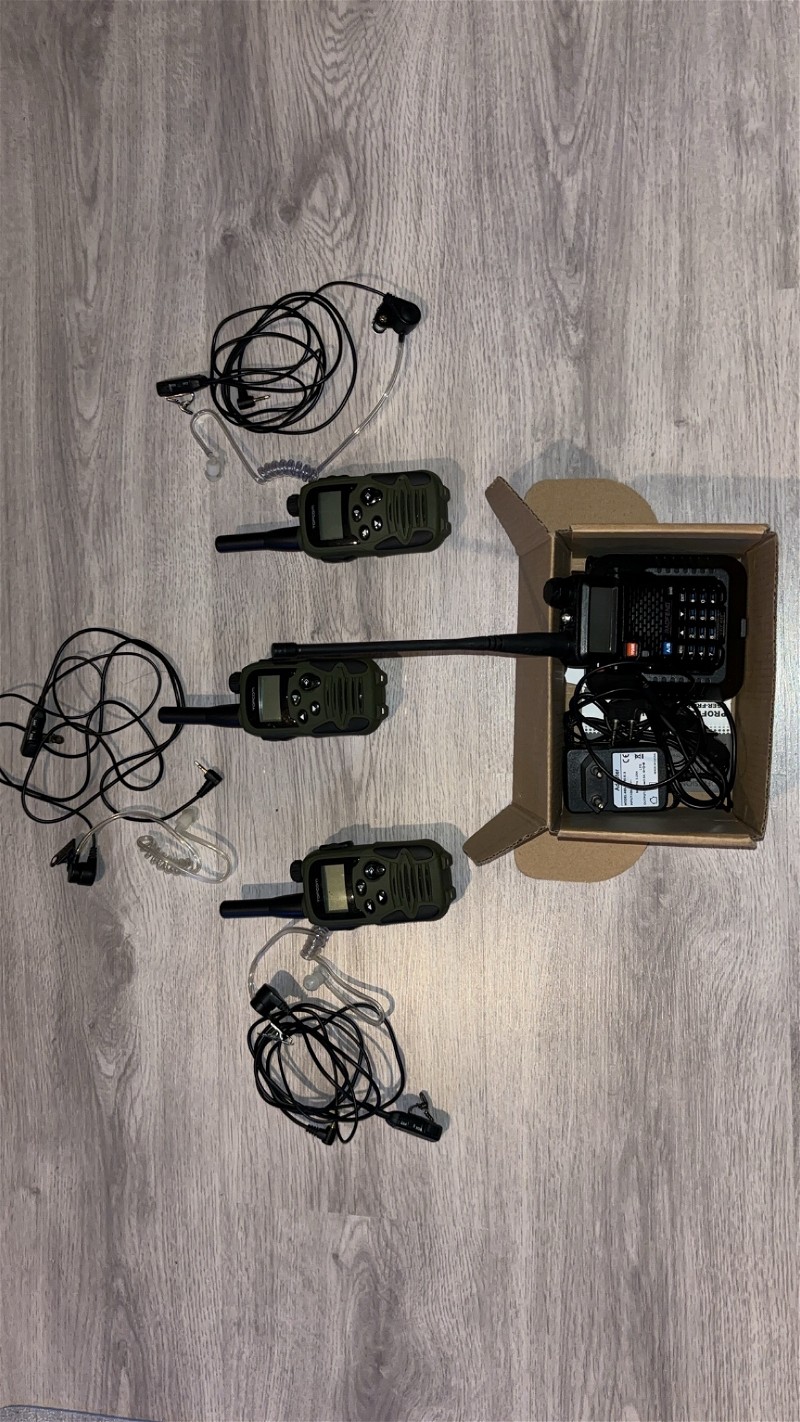 Afbeelding 1 van walkie talkie set topcom en boafeng