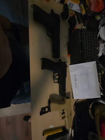 Image 2 pour 3 aep's Glock 18, colt  1911, beretta m9