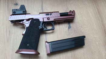 Imagen 3 de Pistole Hi-capa Sand Viper + Red Dot GBB