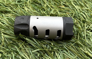 Afbeelding 3 van Atlas flashhider (replica)