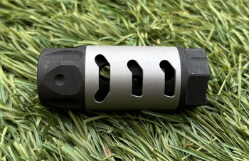 Afbeelding 4 van Atlas flashhider (replica)