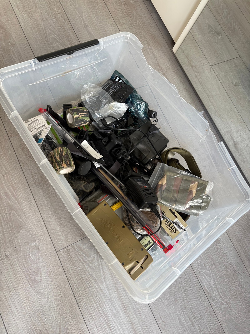 Bild 1 für Te koop een flinke partij airsoft accessoires