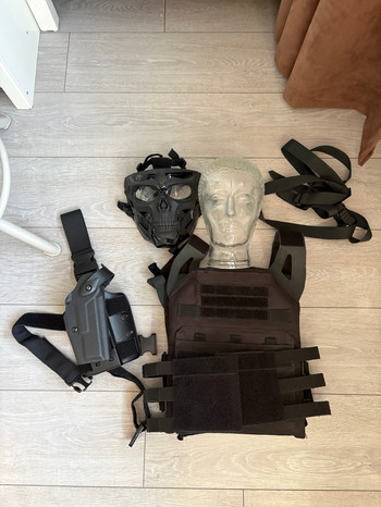 Bild 5 für Te koop een flinke partij airsoft accessoires