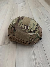 Image pour Helm met camo hoes