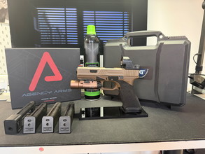 Image pour Tokyo marui glock 17 MET VEEL EXTRAS