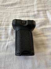 Imagen para FMA TD Forward Grip - Black
