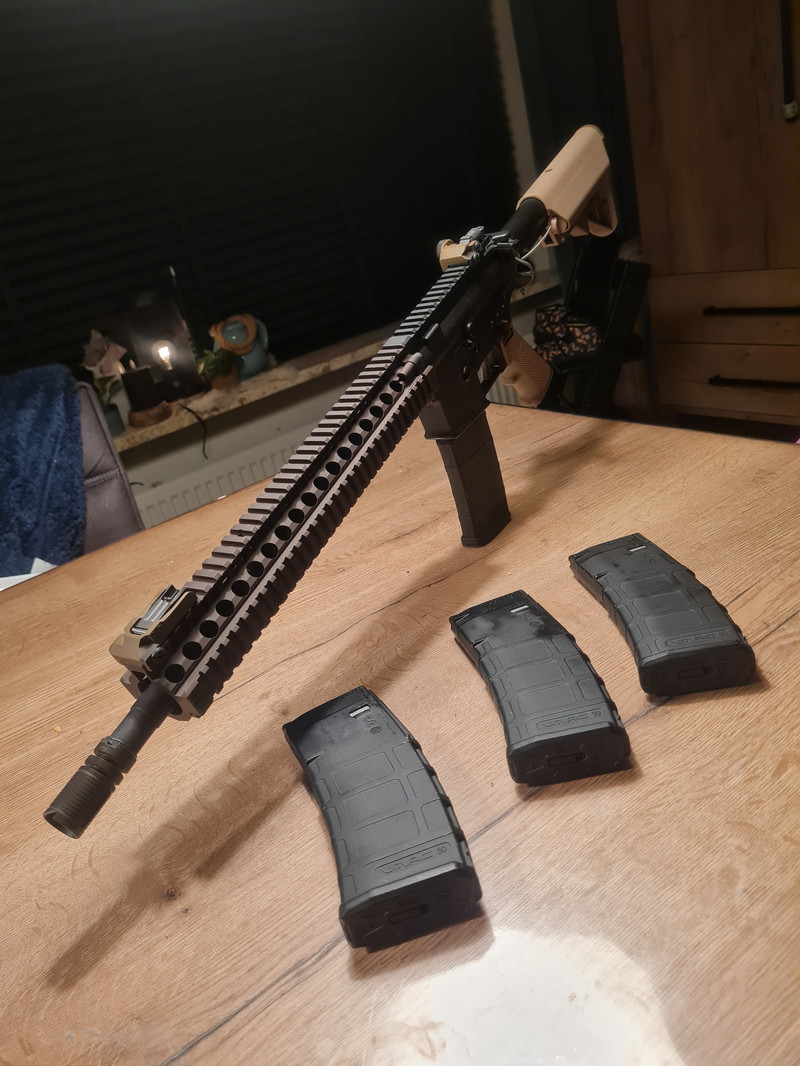 Image 1 for Vfc Gbbr m4 met 4 magazijn